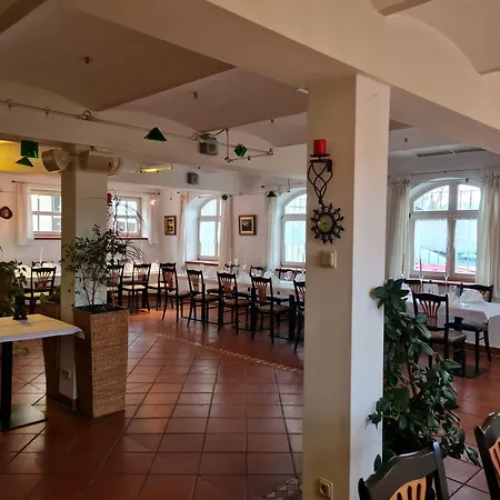 Hotel am Friedberger See-3